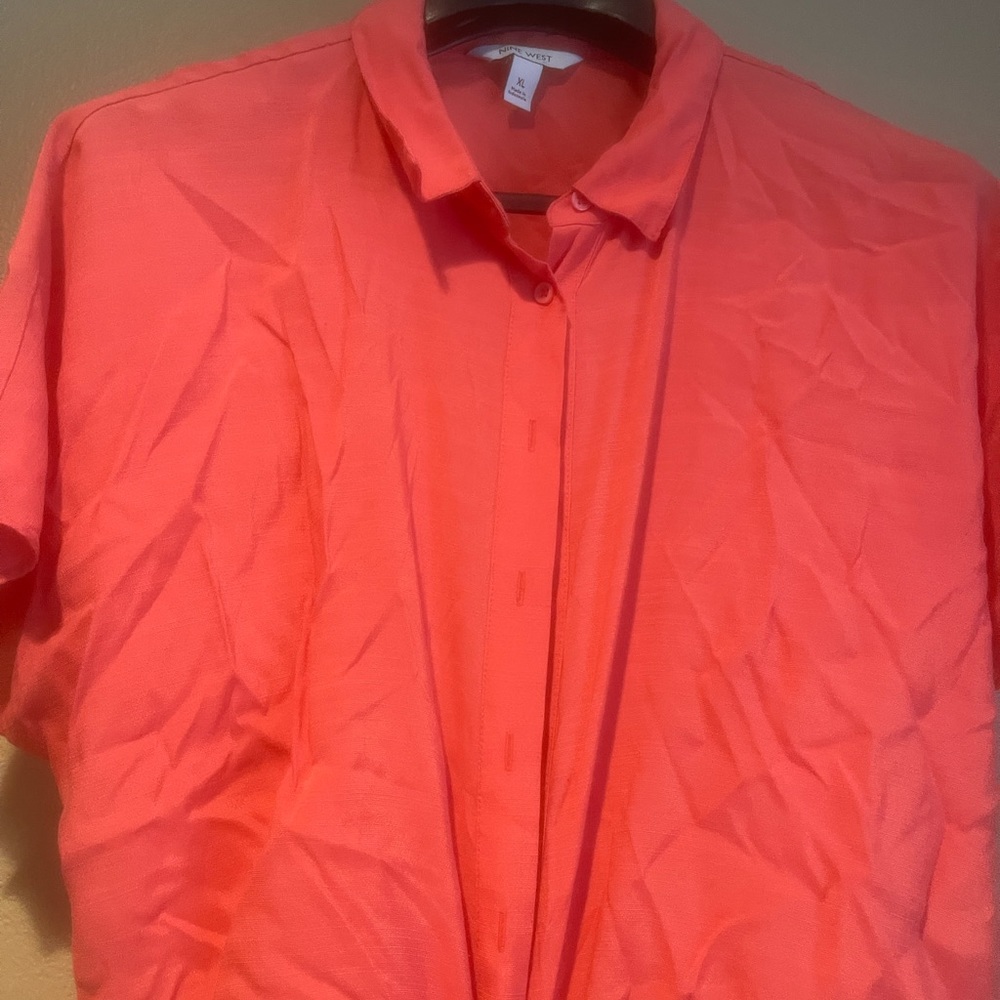 Work shirt (I will steam it before shipping)